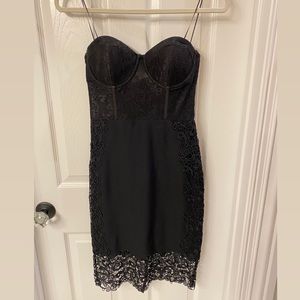 Guess strapless dress. Size small. Color black.